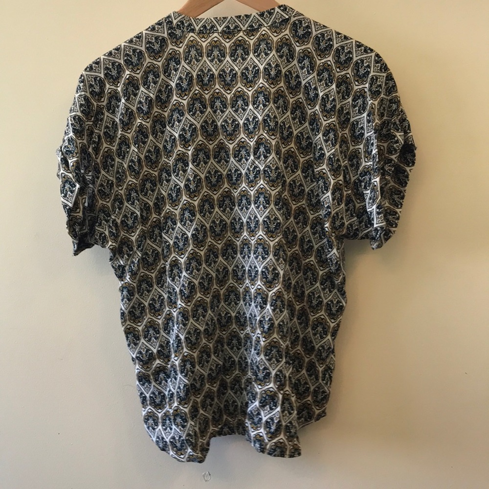 Patterned Top - Picture 5 of 5